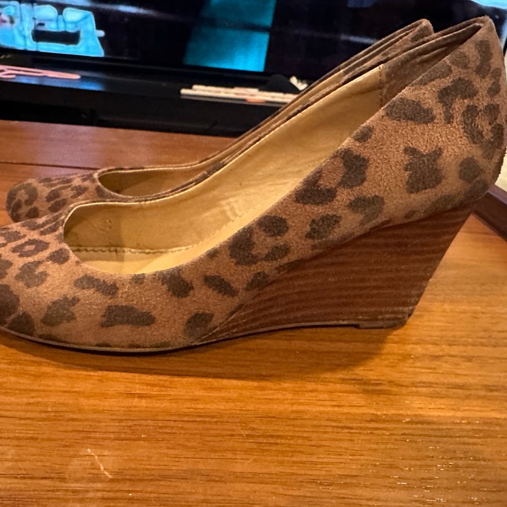 Cheetah print suede wedge - Nine West